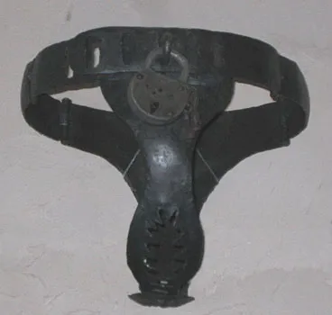 504px-Fomfr_chastity_belt-.jpg