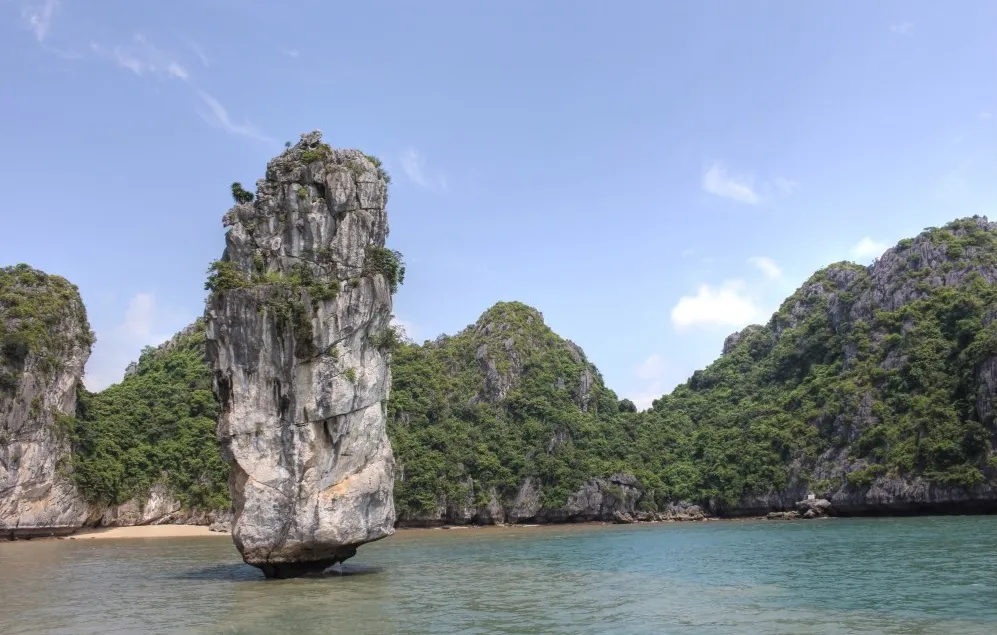 Halong-Bay-limestone-karst.jpg