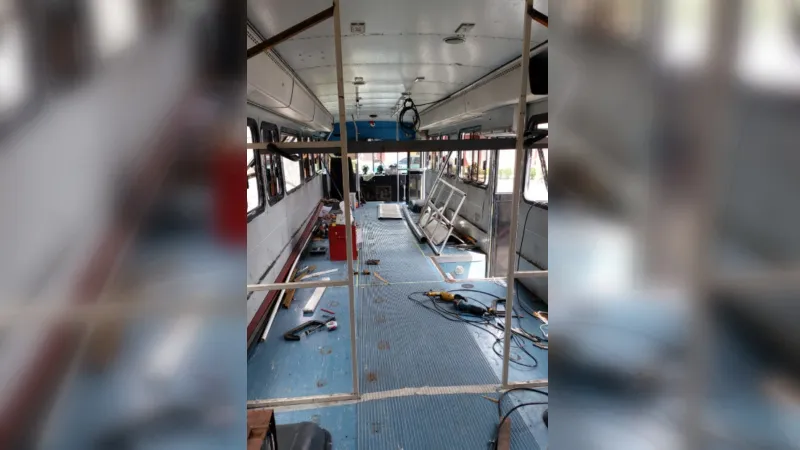 bus under construction 1.jpeg