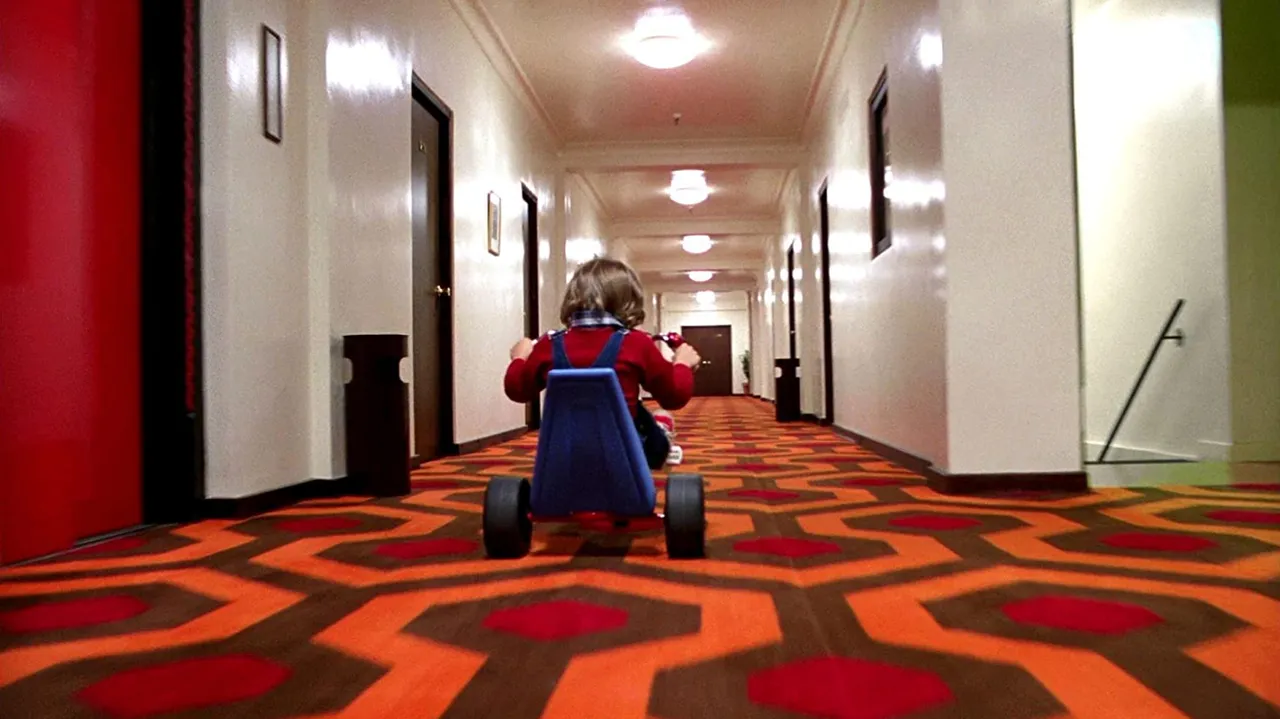 The Shinning_ the hallway.PNG