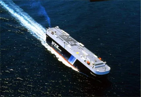 solarpoweredbarge.jpg