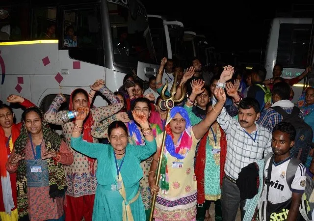 1513160716-Amarnath-Yatra-IANS.jpg