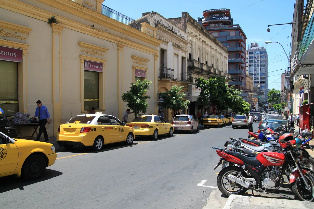 asuncion-paraguay-2121027_1920.jpg