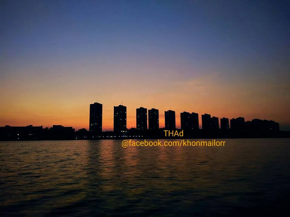 Tha le Sap Mueng Thong.jpg