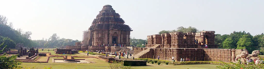 1024px-Konark_Temple_Panorama2.jpg