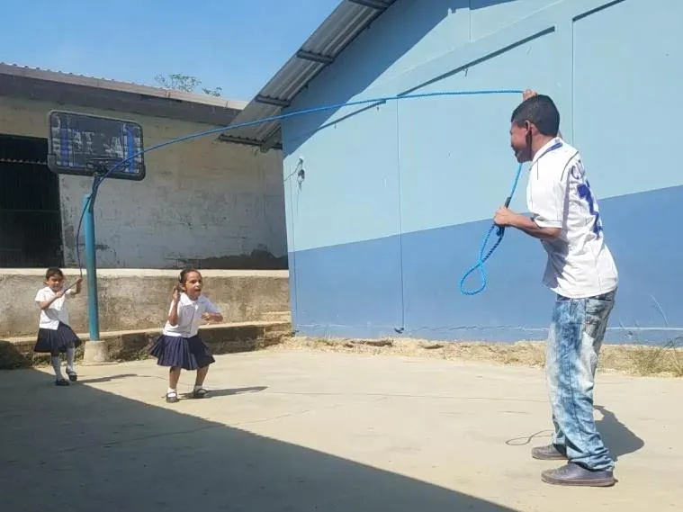 2018-03-30 - Rick Arnold Honduras Ministry Kids Jump Rope 33995552_10155643066706045_5128946397516660736_n.jpg