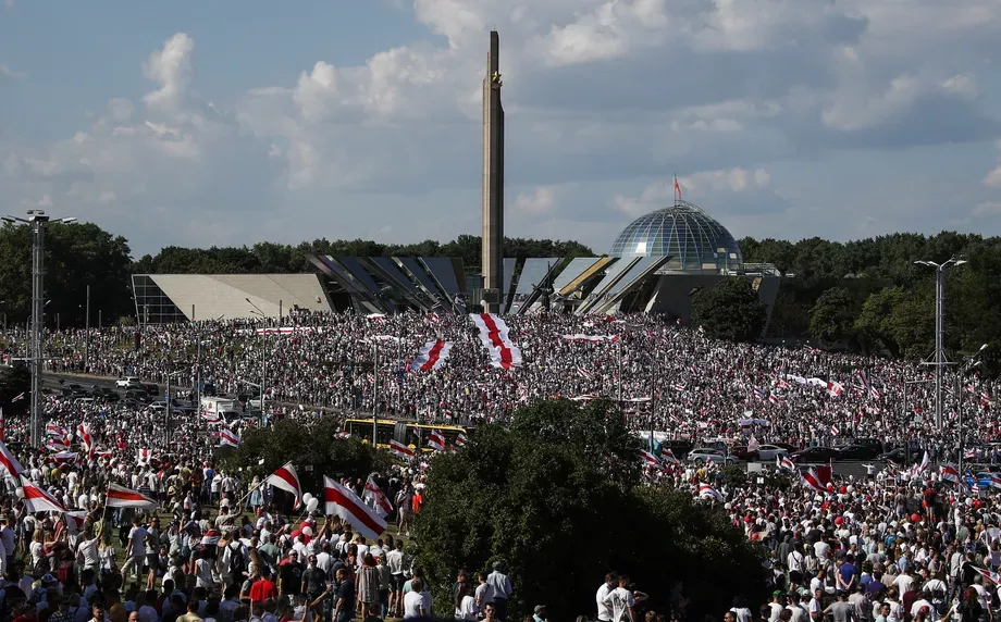 https://www.vox.com/world/2020/8/16/21371208/belarus-protests-minsk-lukashenko-opposition-election