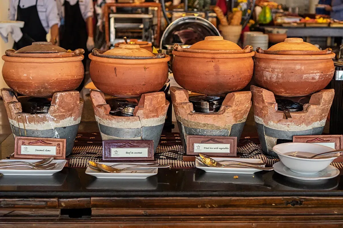 Clay pots held some of the Vietnamese favorites, we especially liked the beef in coconut.