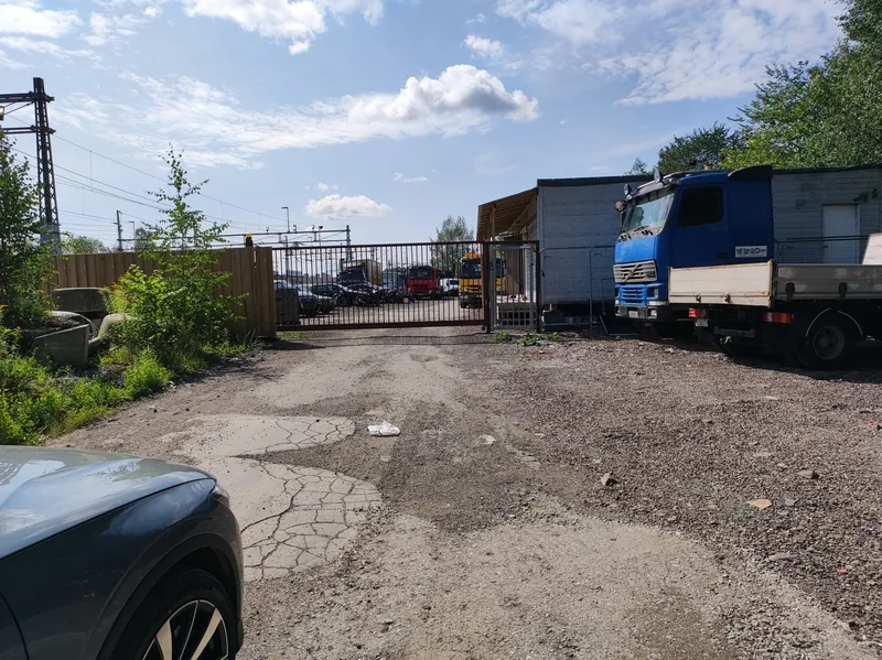 Junk yard