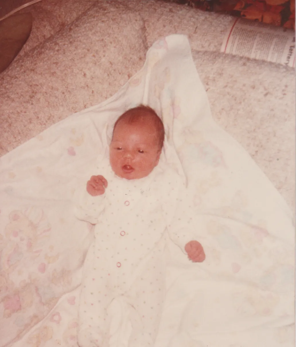 1983-12-10 - Amanda Mae Morehead -2nd pic says at 2months old-1.png