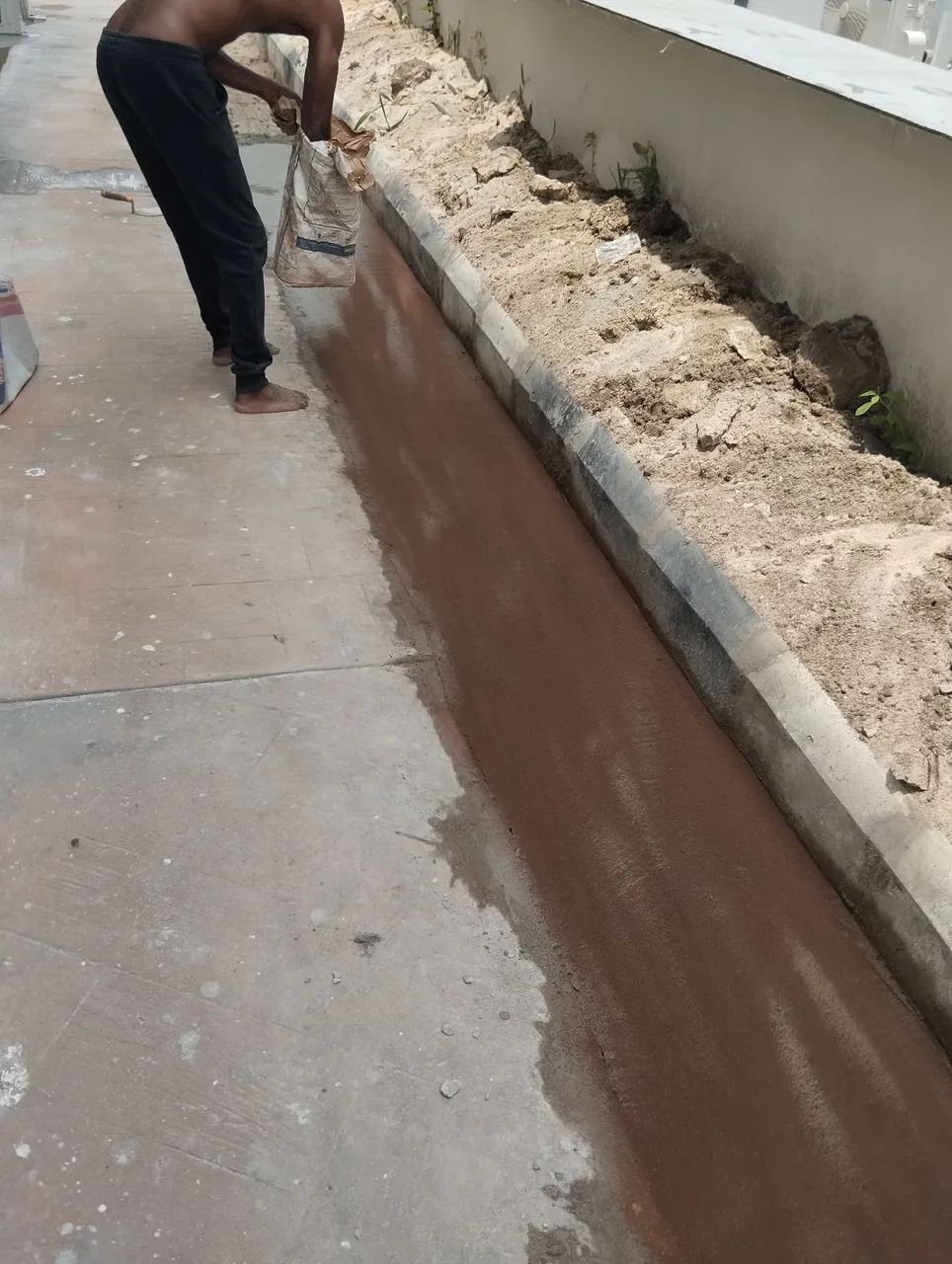 Applying Concrete Color