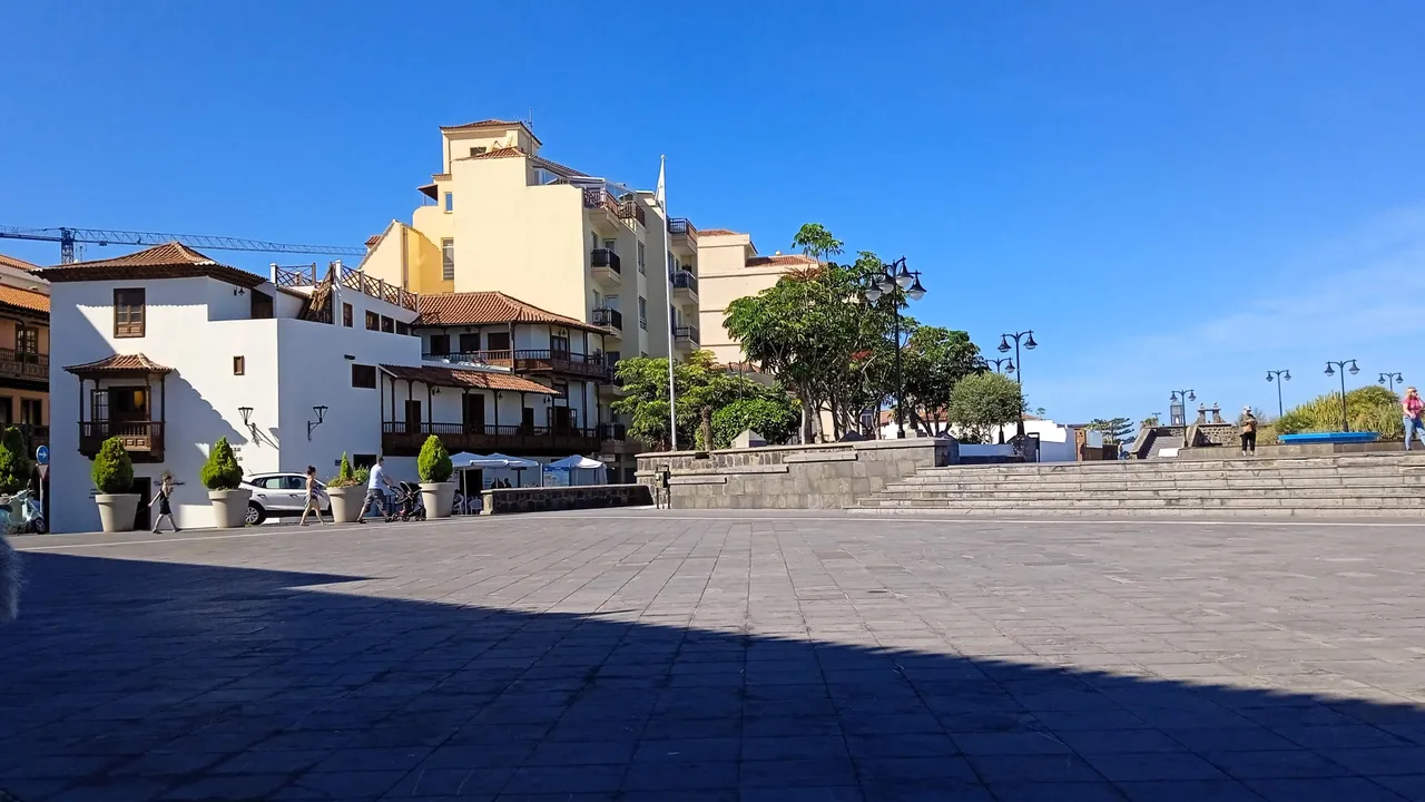 Un Café en la Casa de Francisco de Miranda Tenerife Hive (18).jpg