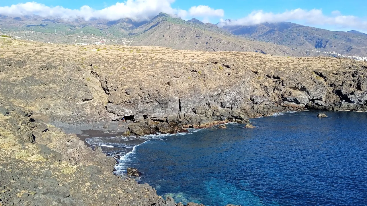 Sendero Playa Samarines Candelaria Tenerife PinMapple Hive (12).jpg