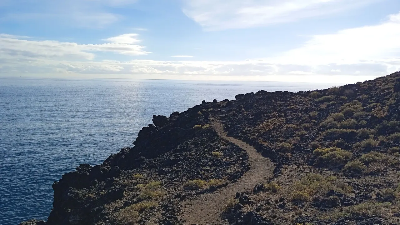 Sendero Playa Samarines Candelaria Tenerife PinMapple Hive (13).jpg