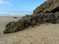 muelli beach stone rock process.jpg
