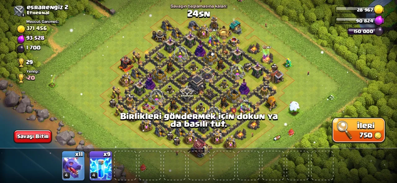 Screenshot_20241229-030335_Clash of Clans.jpg