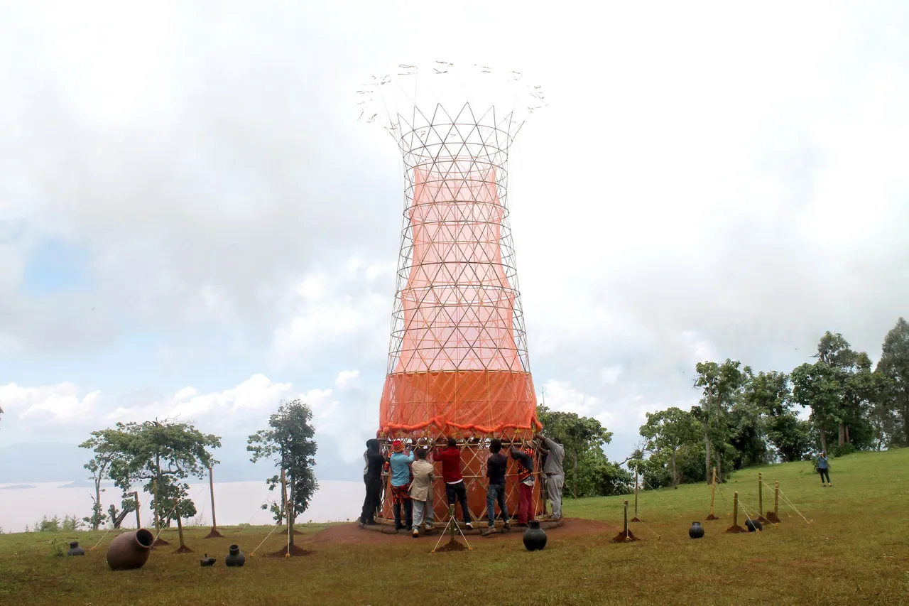 movie-warka-water-future-makers-sustainability-video_dezeen_2364_col_2.jpg