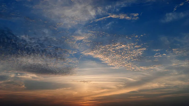 800px-Sky_August_2010-1a.jpg