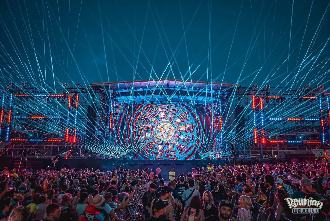 Wooli12thPlanet3.JPG