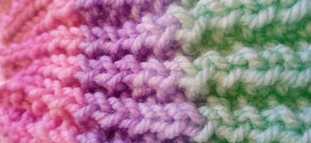 Knitting-3.jpg