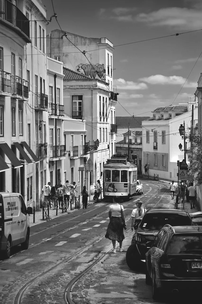 Lisbon tram bw 3.jpg