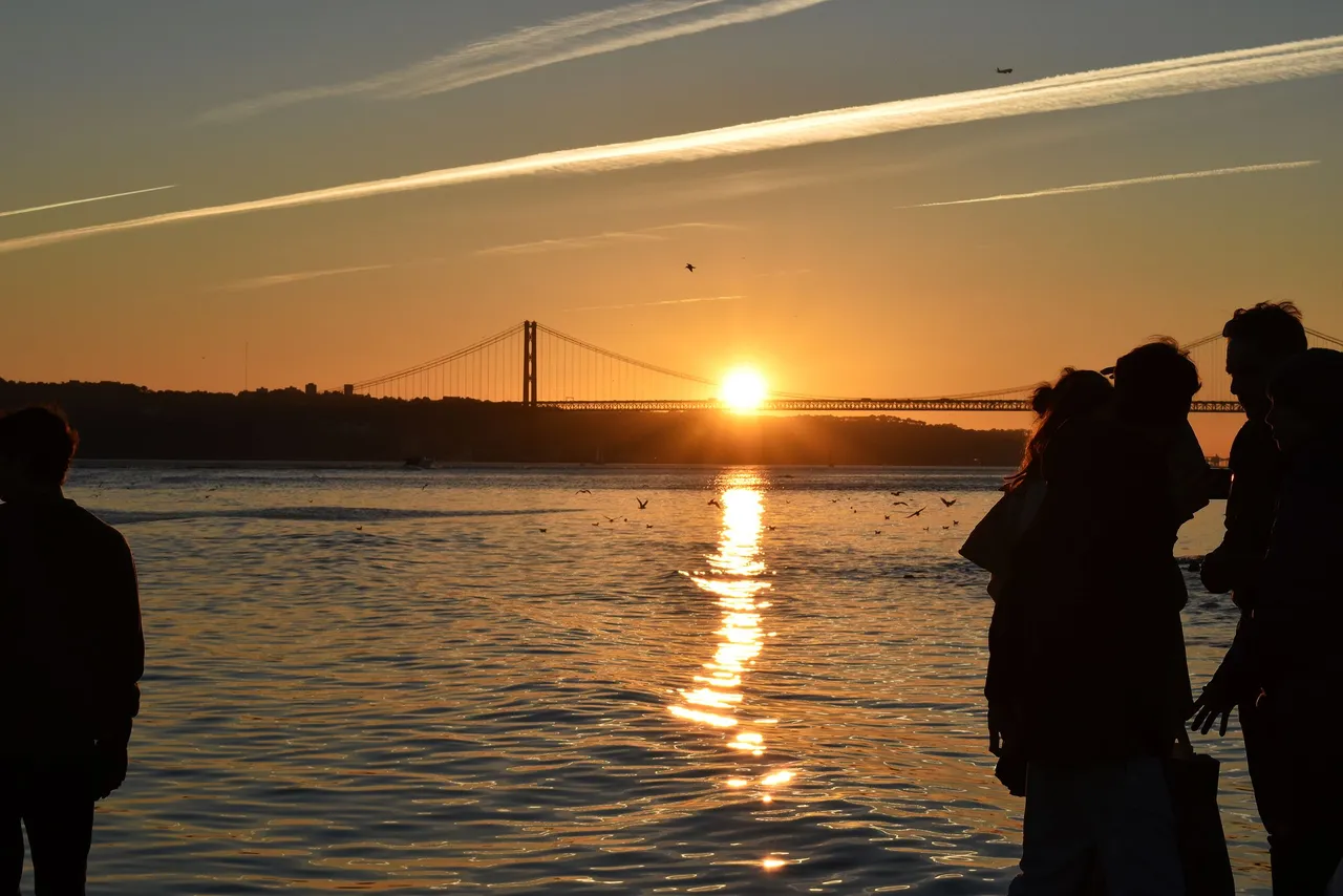 sunset lisbon bridge jan 8.jpg