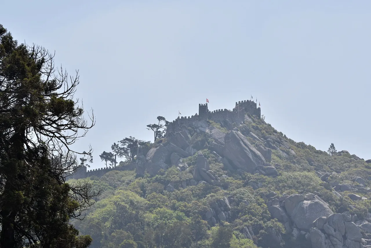 Castelo dos Mouros.jpg