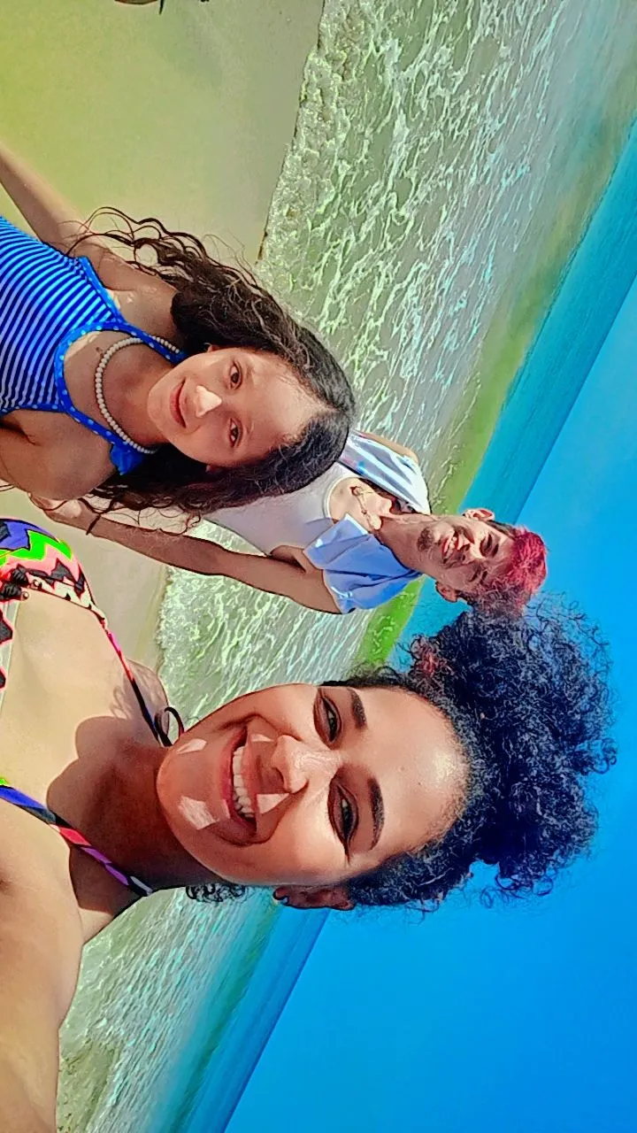 Snapchat-1534371723.jpg
