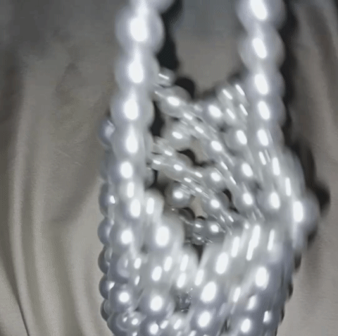 b5be8c90-432e-4760-968a-5b595243d300.gif