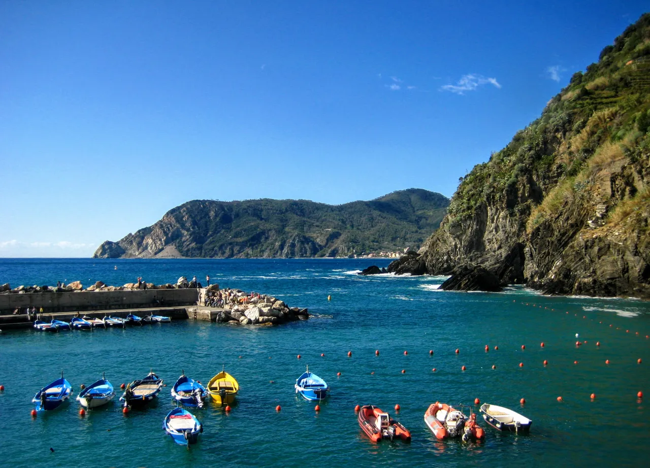 Cinque Terra - Vernazza (38).jpg