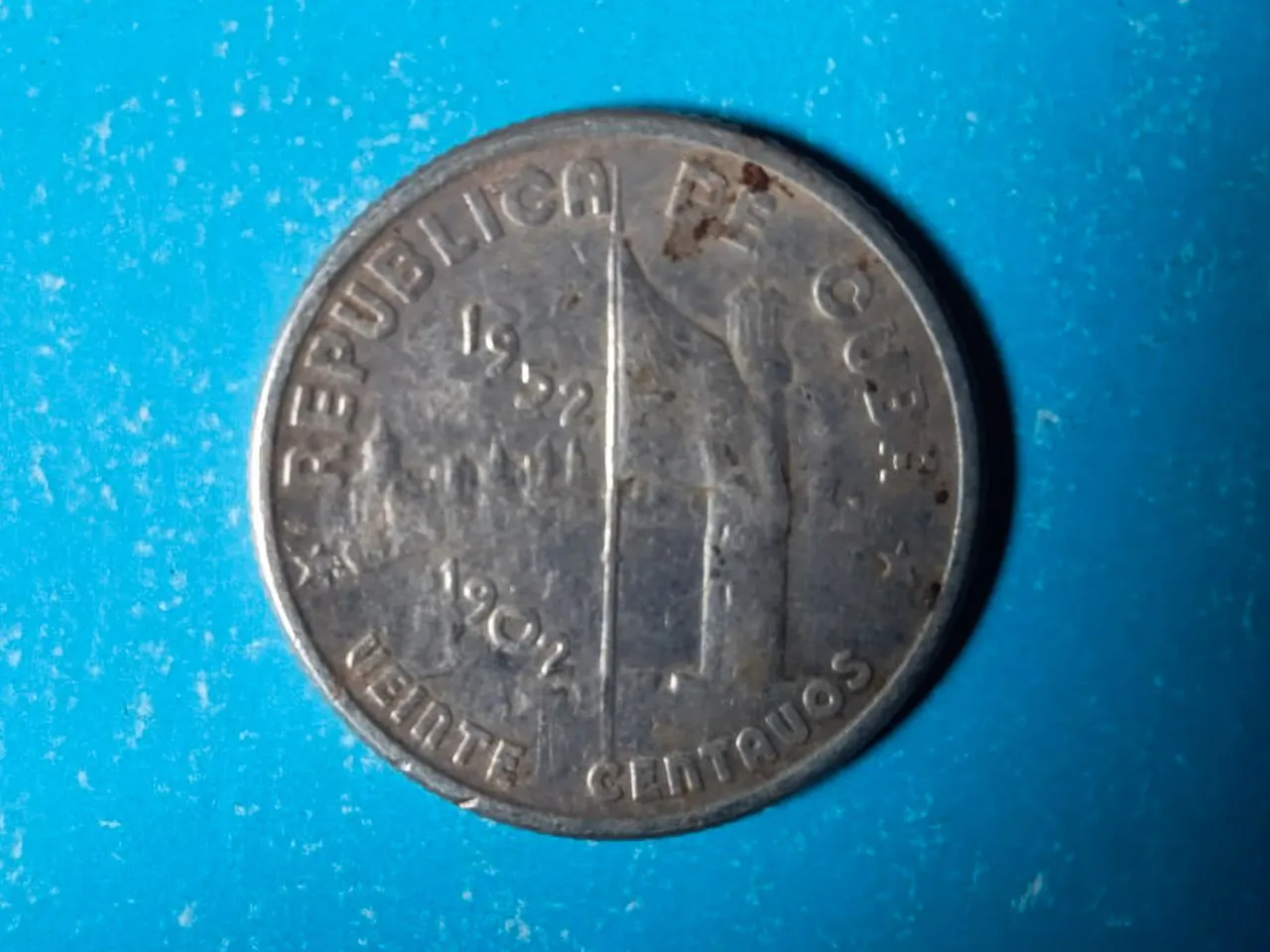 anverso de moneda cubana.jpg