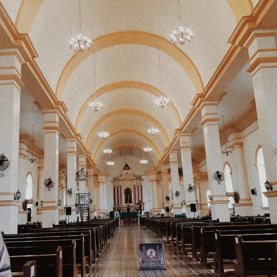 paoay church 2. loob.jpg