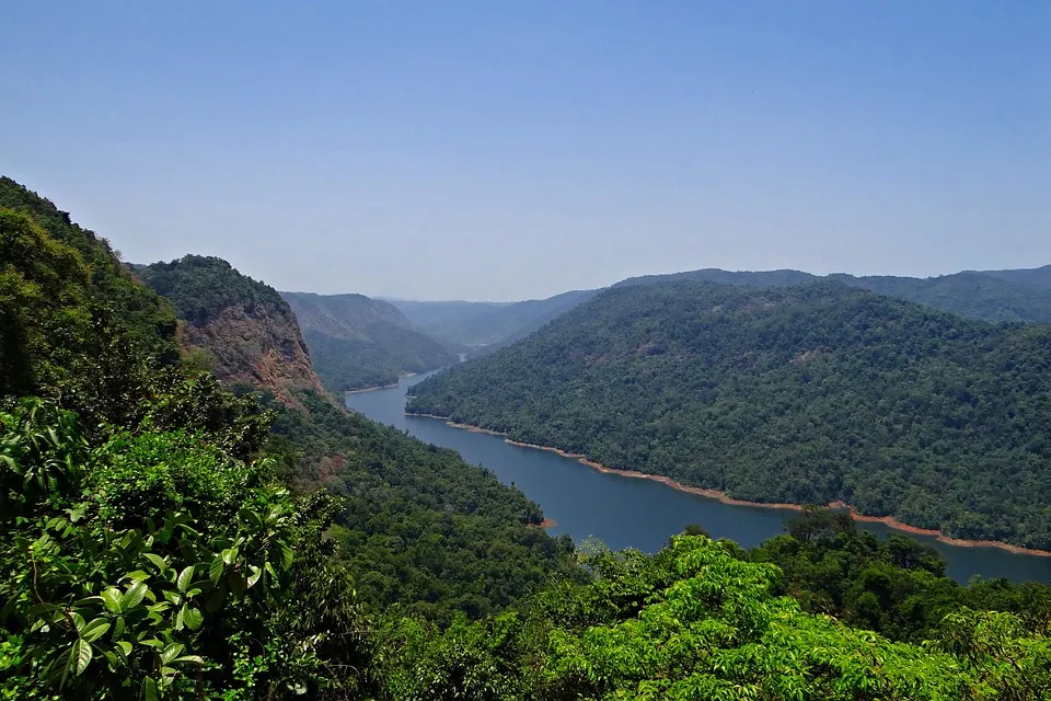 western-ghats-342762_960_720.jpg