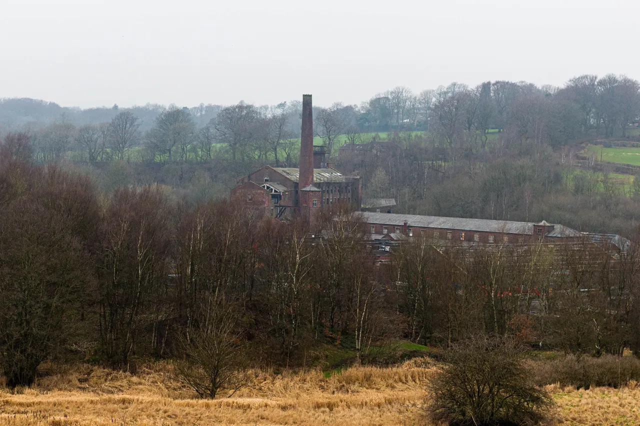 Crimble Mill is an old factory outside the town of Heywood, Greater Manchester, England.jpg