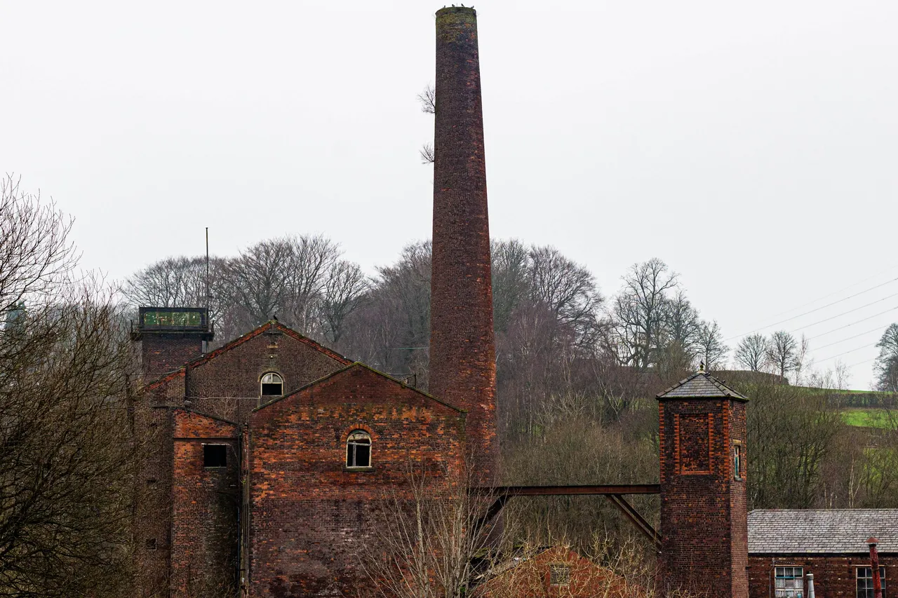 Part of the Old Crimble Mill Factory in the Town of Heywood, Greater Manchester, England.jpg
