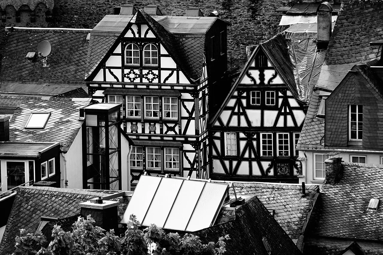 Roof6.jpg