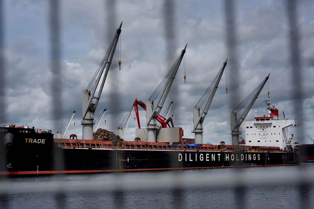 Port1.jpg