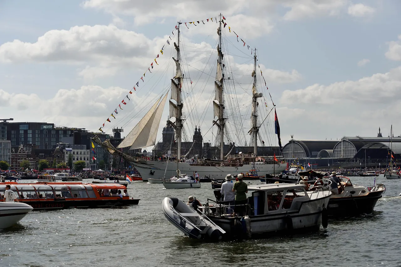 Sail11.jpg