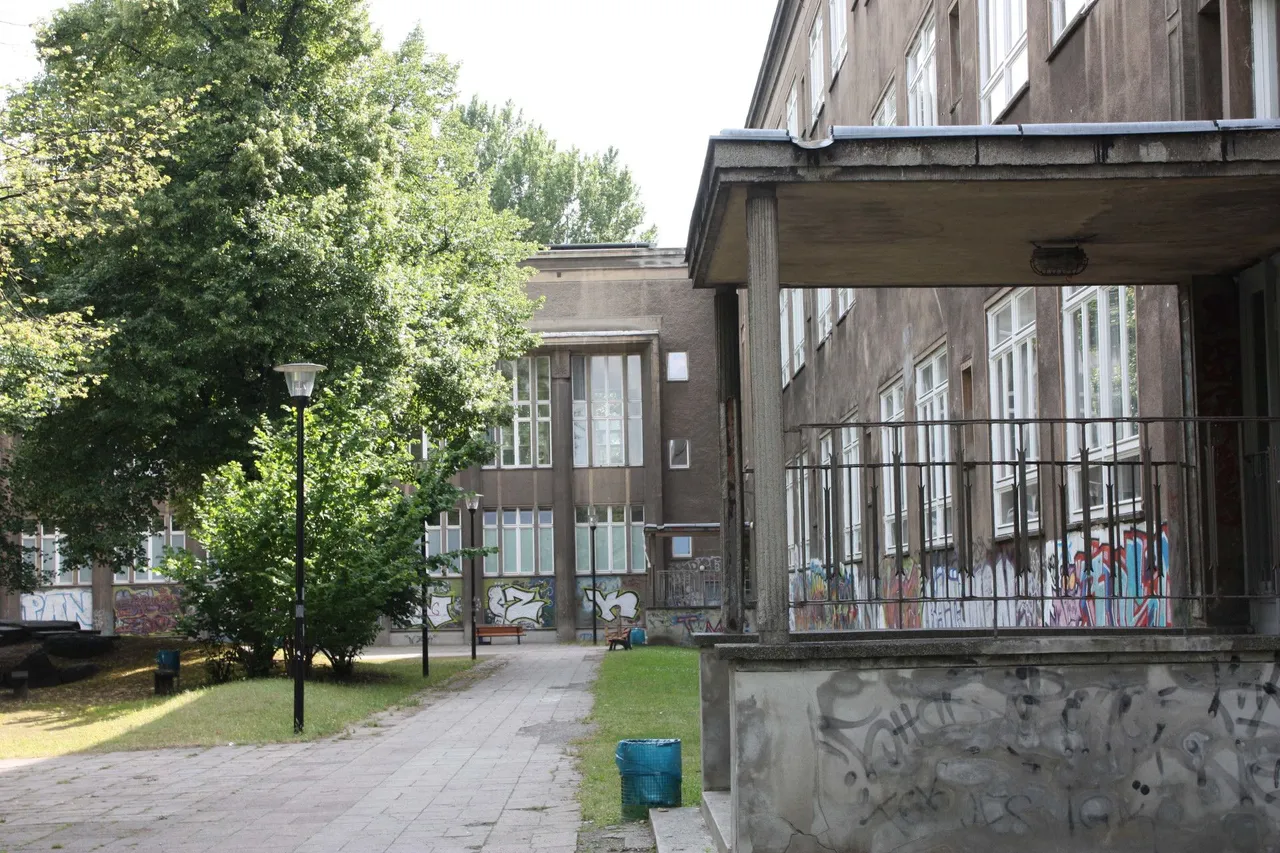 Ernst-Wildangel-Oberschule02.jpg