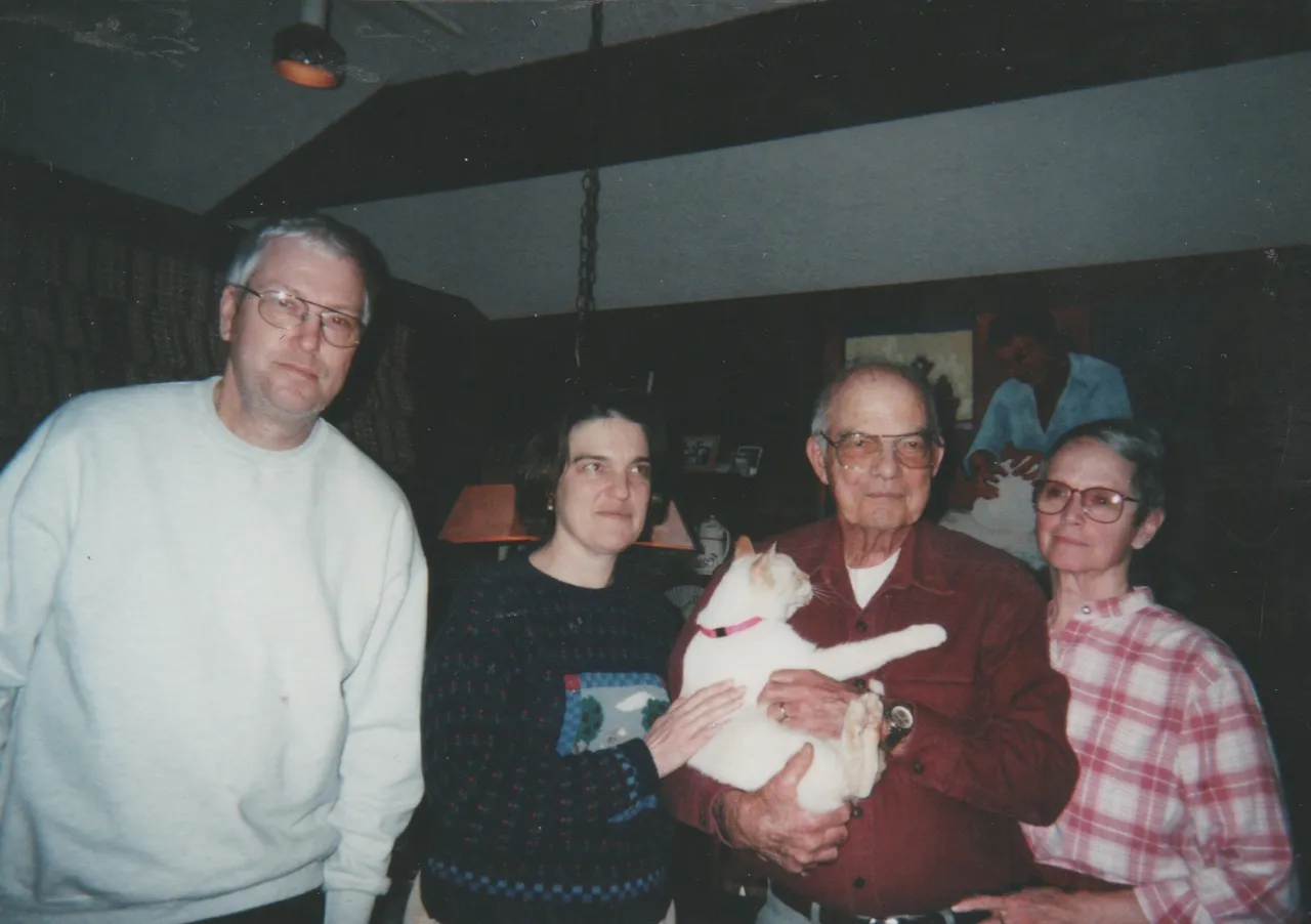 2004-12 - Jim, Karen, Dick, Skip.jpg