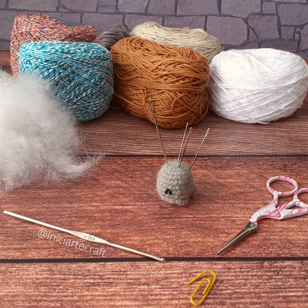 materiales para tejer un amigurumi.png