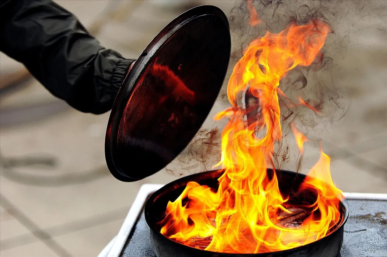 put out grease fire