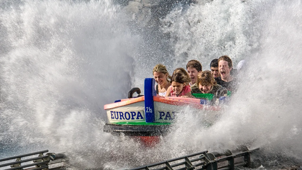 amusement-park-children-europa-park-34524.jpg