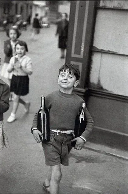 boy-with-bottles-by-henri-cartier-bresson.jpg