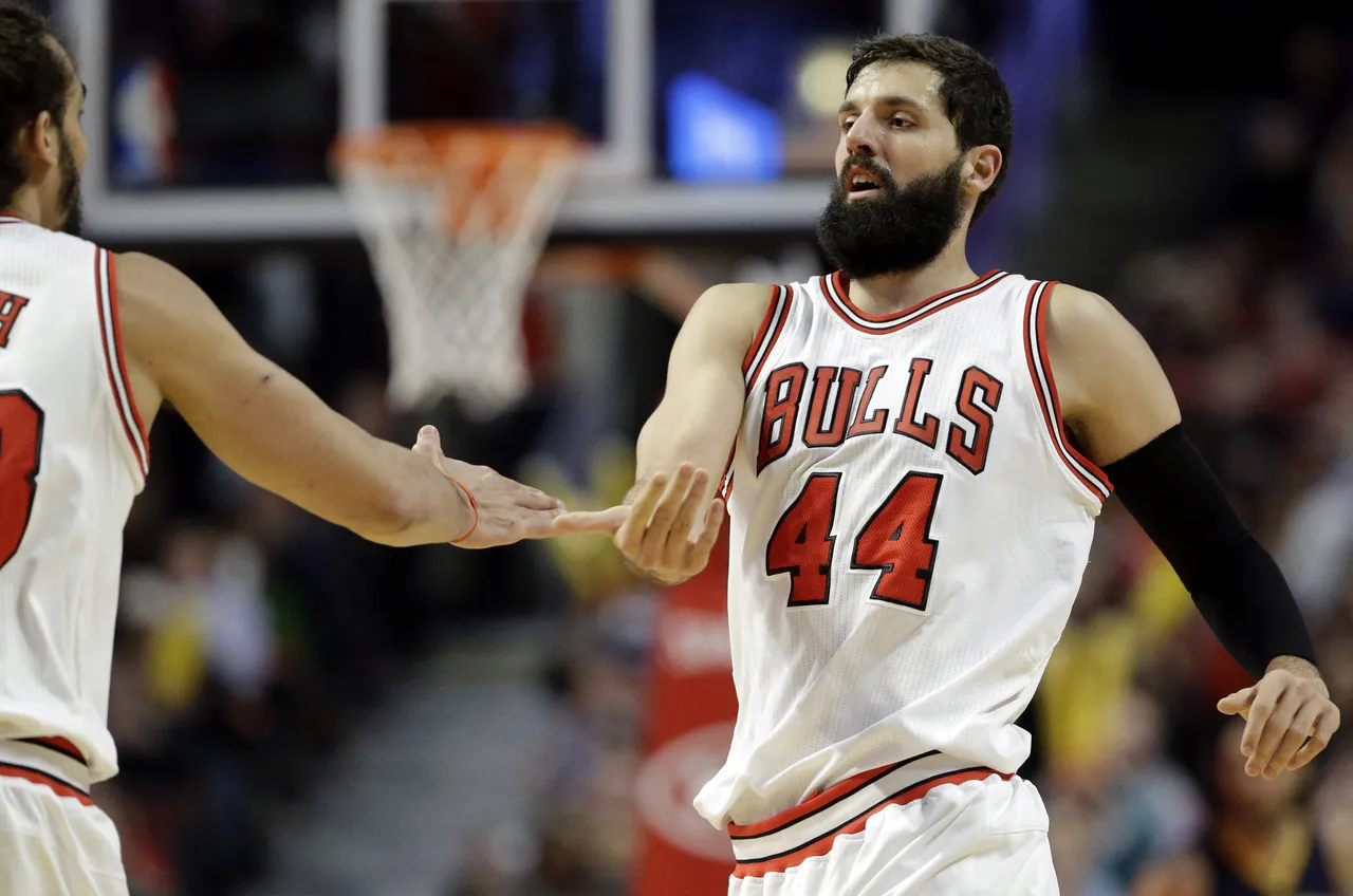 ct-nikola-mirotic-bulls-spt-0320-20150319.jpg