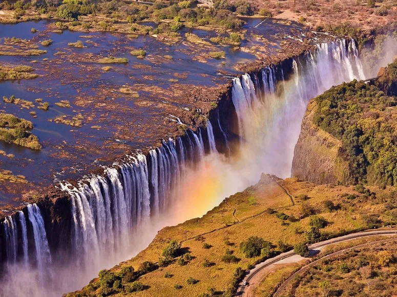 waterfalls-victoria-GettyImages-131642173.jpg