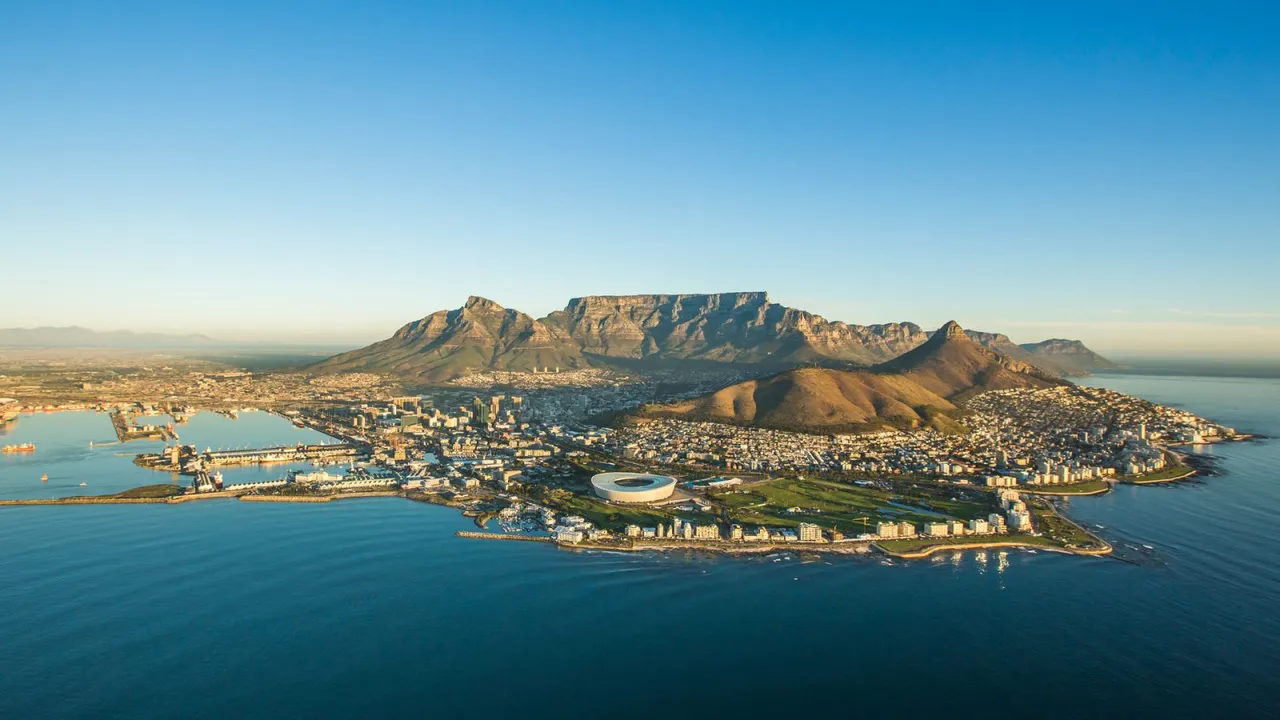 view-of-table-mountain-cape-town-1600x900.jpg