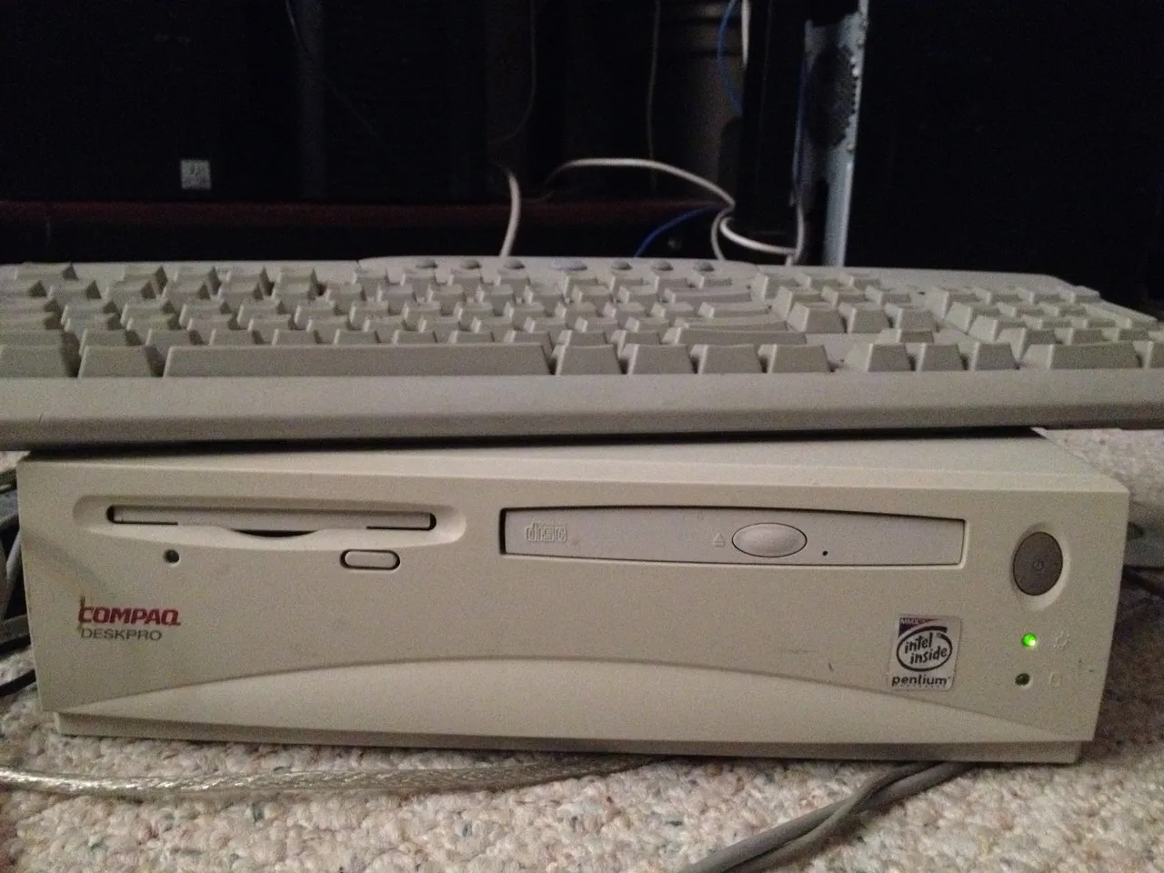 Compaq DeskPro EN 6333 SFF
