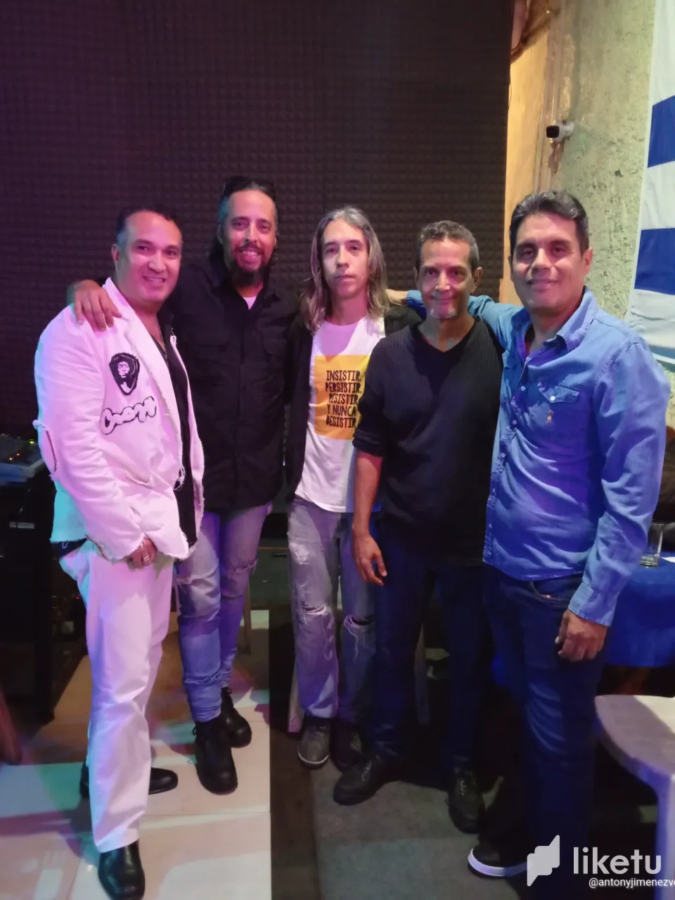 clvmnhvxu008eucszhcwae0bf_1000109645.webp