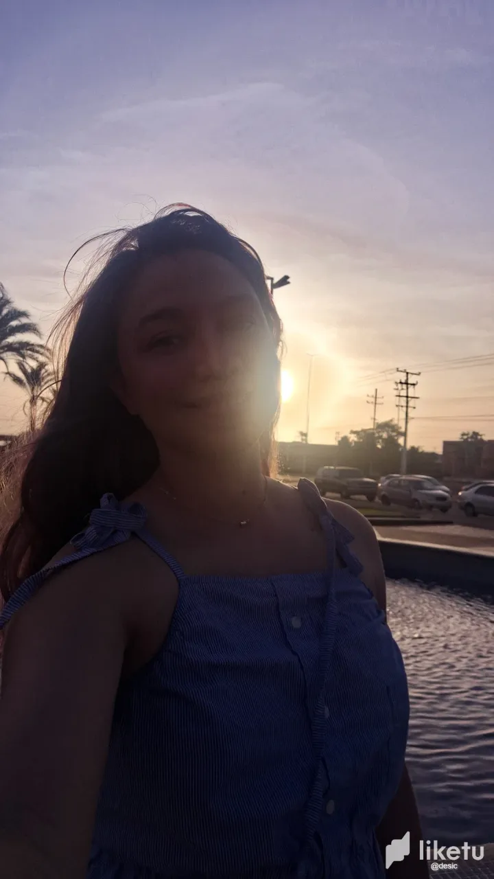 clurhl2hm0012i9szcaqk2o7b_20240407_175550.webp